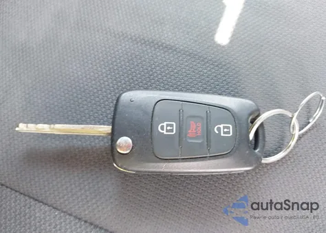 2011 Kia Soul + из США, поврежденный, VIN KNDJT2A27B7209172